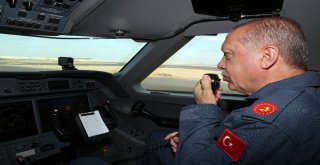 Cumhurbaşkanı Erdoğan Teknofeste F 16Lar Eşliğinde Geldi