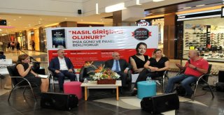 Gamze Erdenin İmza Günü Ve Paneli Büyük İlgi