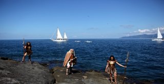 Herkülün İzinden Geldiler