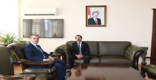 Tayini Çıkan İdare Mahkemesi Başkanı Alper Ergüderden Vali Kalkancıya Veda Ziyareti