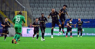 Spor Toto Süper Lig: Medipol Başakşehir: 0  - E. Y. Malatyaspor: 1 (İlk Yarı)