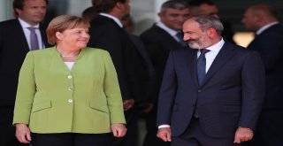 Almanya Başbakanı Merkel, Ermenistanda