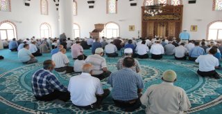 Karamanda Şehit Ömer Halisdemir Camisi Dualarla Açıldı