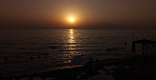 Gün Batımı Van Gölünde İzlenir