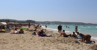 Tatilciler, Çeşmeye Akın Etti