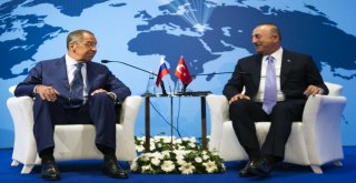 Bakan Çavuşoğlu, Rus Mevkidaşı Lavrov İle Bir Araya Geldi