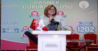 Şahin, Başarılı Öğrencilerle Buluştu