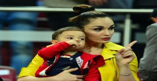 Uefa Şampiyonlar Ligi: Galatasaray: 0 - Schalke 04: 0 (Maç Devam Ediyor)