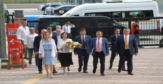 Chpde Olağanüstü Kurultay İçin İmzalar Teslim Edildi