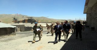 Çaltıkuru Karakolunda Bayrak Töreni