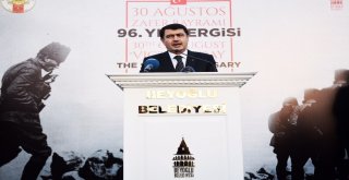 Taksim Meydanında 30 Ağustos Zafer Bayramı Sergisine Büyük İlgi