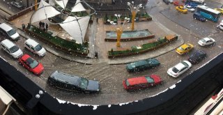 Erzurumda Sağanak Sele Dönüştü