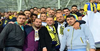 Başkan Ertürk Ankaragücü Maçını “Gecekondu” Grubu İle İzledi