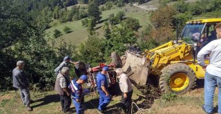 Kastamonuda Devrilen Traktörün Altında Kalan Sürücü Öldü