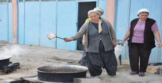 Sorgunda Pekmez Kazanları Kaynamaya Başladı