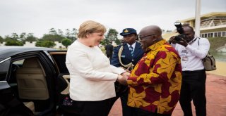 Merkel, Afrikadan Yasa Dışı Göçü Durdurmak İstiyor