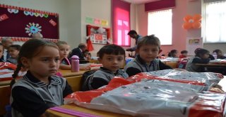 Bartında 30 Bin 500 Öğrenci İçin İlk Ders Zili Çaldı