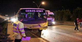 D100 Karayolunda Halk Otobüsü İle Otomobil Çarpıştı: 2Si Çocuk 4 Yaralı