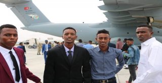 60 Somalili Subay Türkiyede Eğitilecek