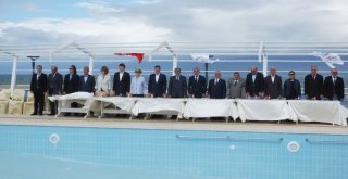 Burhaniyede Engelliler Havuzu Törenle Hizmete Girdi