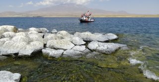 Van Gölünün Derinliklerindeki Yerleşim Kalıntıları Gün Yüzüne Çıkartılıyor