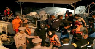 Taylandda Turist Teknesi Alabora Oldu: 7 Ölü