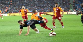 Spor Toto Süper Lig: Trabzonspor: 3 - Galatasaray: 0 (İlk Yarı)