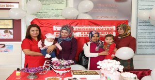 Emzirme Haftasında Anne Sütünün Önemine Dikkat Çektiler