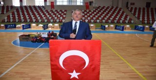 Muşta Amatör Spor Kulüplerine Malzeme Dağıtımı