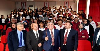 Başkan Polat Öğrencilerle Bir Araya Geldi