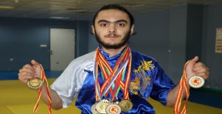 (Özel Haber) Dünya Şampiyonu Azeri Sporcu, Türk Milli Takımını İstiyor