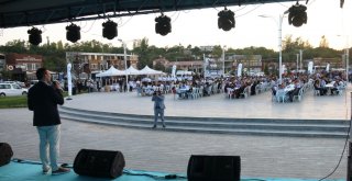 Edremitte 4. Geleneksel Bayramlaşma Töreni