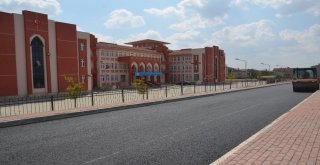 Ergenede Gündoğdu Ve Orhan Veli Caddeleri Asfaltlandı
