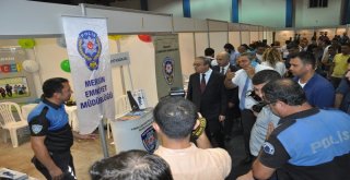 Bilim Şenliğinde Polis Standı