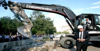 Kent Park İçin İlk Kazma Vuruldu