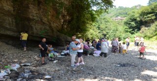 Sıcaktan Bunalanlar, Şelalelere Akın Etti