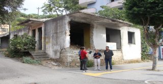Sokakta Yaşayan Yaşlı Adam Metruk Binada Ölü Bulundu