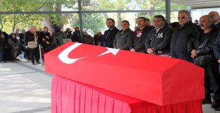 Eğitim Sırasında Rahatsızlanarak Kaldırıldığı Hastanede Hayatını Kaybeden Asker Son Yolculuğuna Uğurlandı