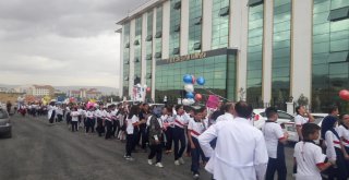 Mercan Kolejinde Çocuk Haftası Etkinliği