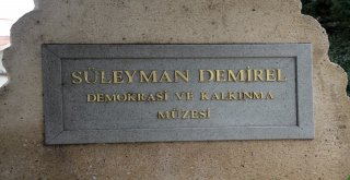 İslamköydeki Süleyman Demirel Demokrasi Ve Kalkınma Müzesi Yakın Tarihe Işık Tutuyor