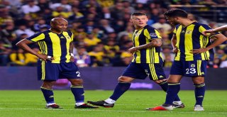 Spor Toto Süper Lig: Fenerbahçe: 0 - Medipol Başakşehir: 0 (İlk Yarı)