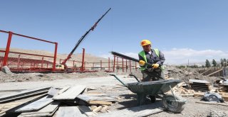 Vana 3 Milyon 740 Bin Liralık Yeni Hayvan Pazarı