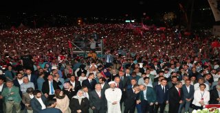 Cumhurbaşkanı Erdoğan Kürsüye  ‘Bil Oğlum  Türküsü Eşliğinde Çıktı