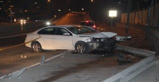 Beyoğlunda Kaza Yapan Sürücü Aracını Bırakıp Kaçtı