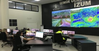 İzmirde Fırtına Alarmına Karşı Koordinasyon Merkezinden 7/24 Takip