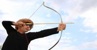 Film Seti Değil, Turnuva Hazırlığı