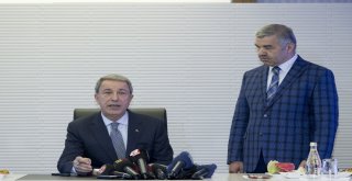 Milli Savunma Bakanı Akar Büyükşehirde
