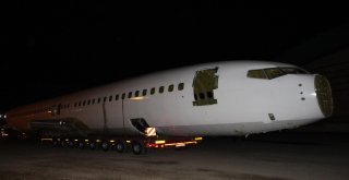 Pistten Çıkan Uçak 260 Gün Sonra Yeni Yerine Karayolu İle Taşındı