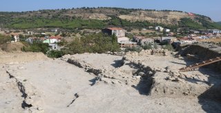 Maydos Kilisetepe Höyüğünde 4 Bin Yıllık Savunma Duvarı Kalıntıları Bulundu
