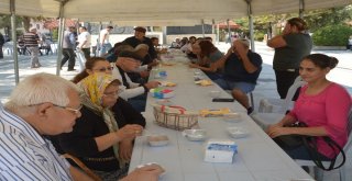 Sarayköy Belediyesinden Aşure İkramı